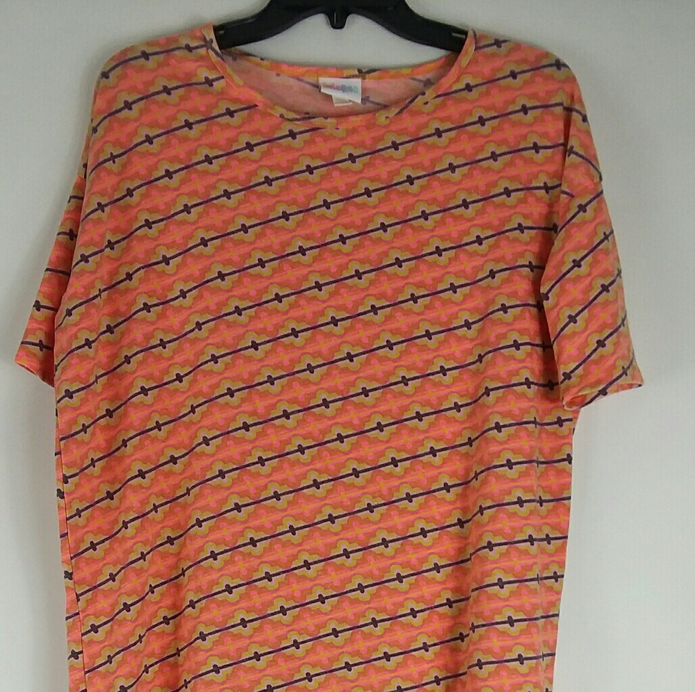 LulaRoe high low shirt